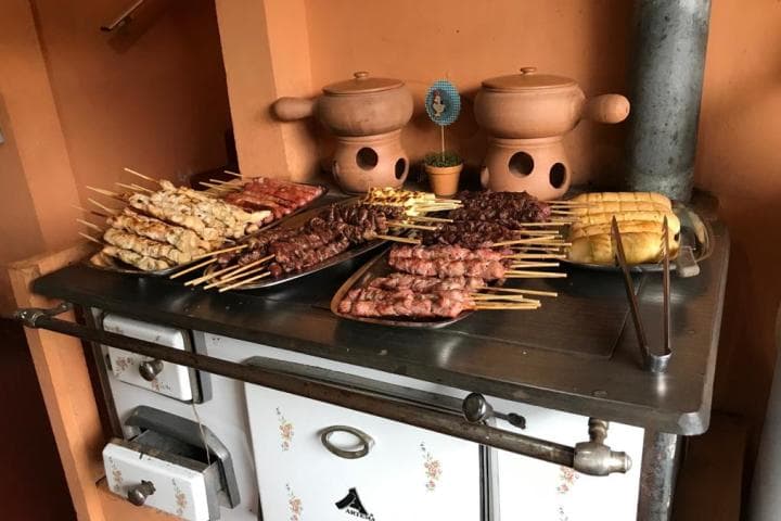 Buffet servido no evento