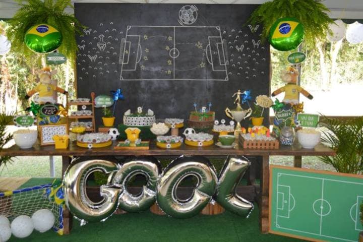 Festa com tema Futebol no Chalé do Lago